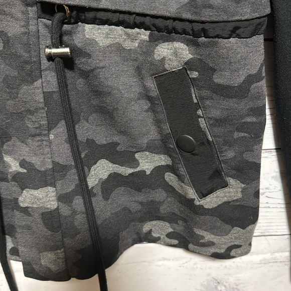 Cabi Camo ATC Camo Jacket full zip - Picture 3 of 9